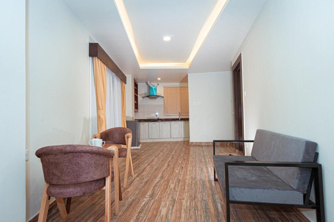 Poms Penthouse Apartment Pokhara Exterior photo